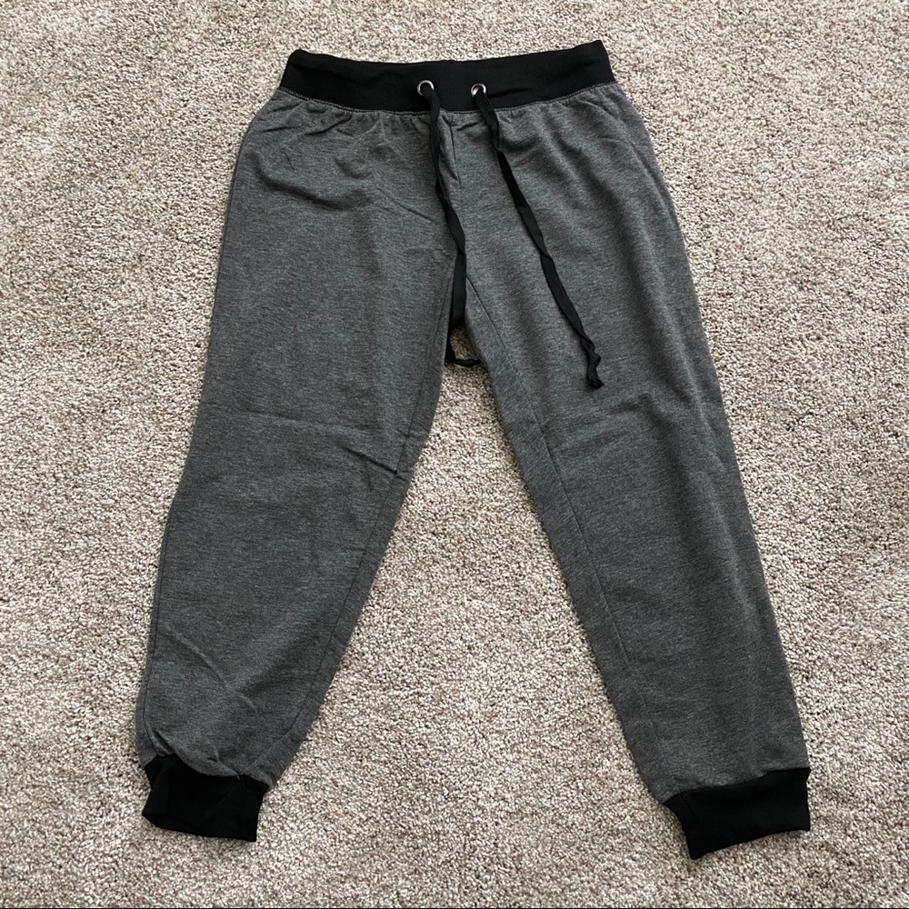 3/4 length crop sweatpants joggers